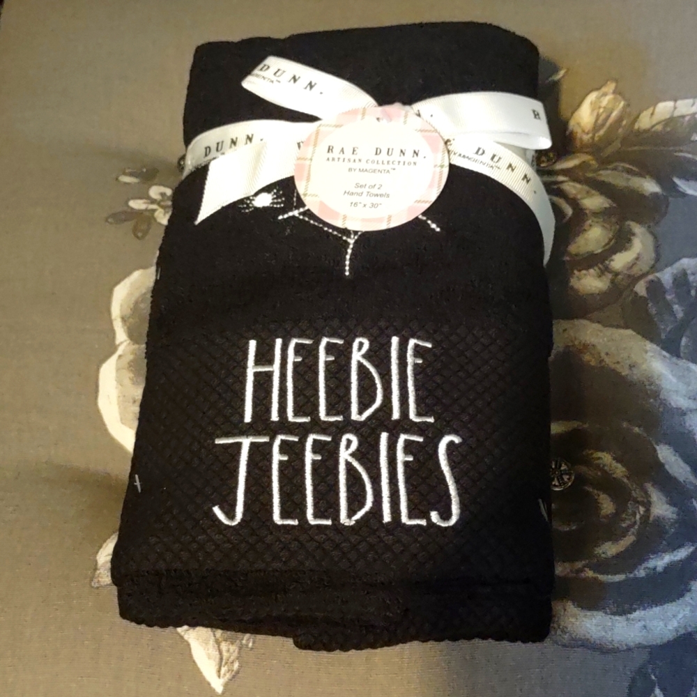 Halloween kitchen towels